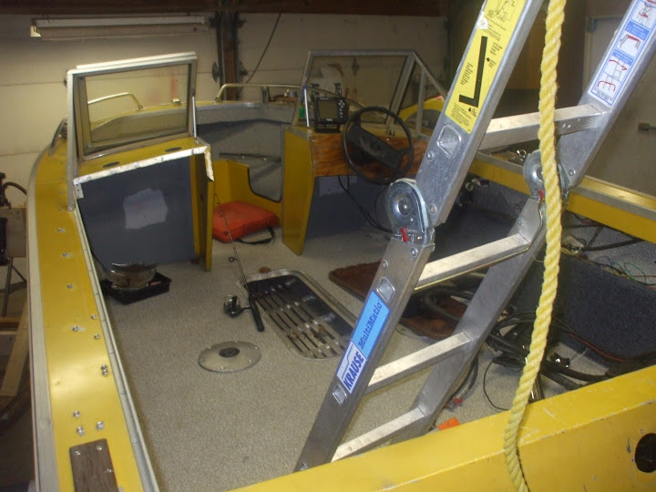 Boat%20resto%20winter%202010%20011.jpg