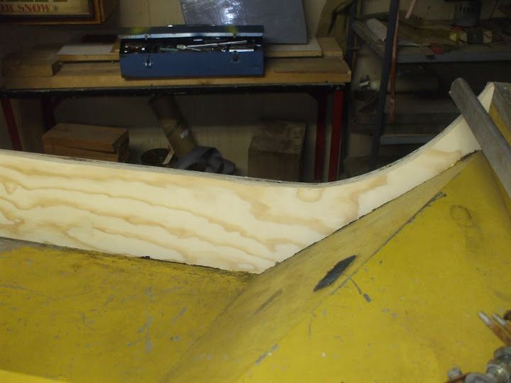 Boat%20resto%20winter%202010%20065.jpg