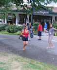After the swim, running back to the transition area<br />
I was tired and wondering what I had gotten myself into