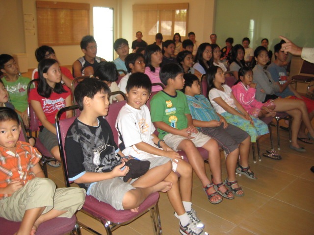 [2008-11-15 kids in KL 4249[4].jpg]