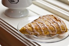 ohsheglowsscone_thumb[2]
