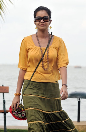 http://lh5.ggpht.com/_xsbB05fhd9A/TSrr3sYAv0I/AAAAAAAAIP8/WKO1u9EP-XI/s512/Hot-Tamil-Actress-Boobs-Breast-Photos-Pics-Images-Stills-670x1024.jpg