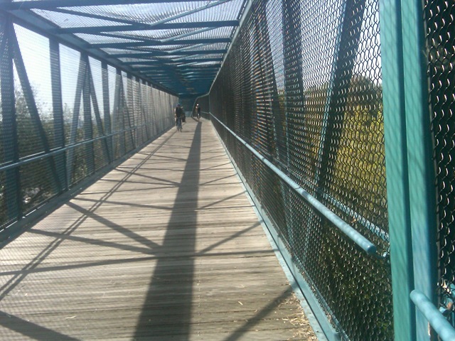[Stevens Creek bridge[2].jpg]