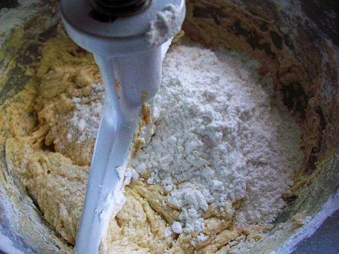 flour add