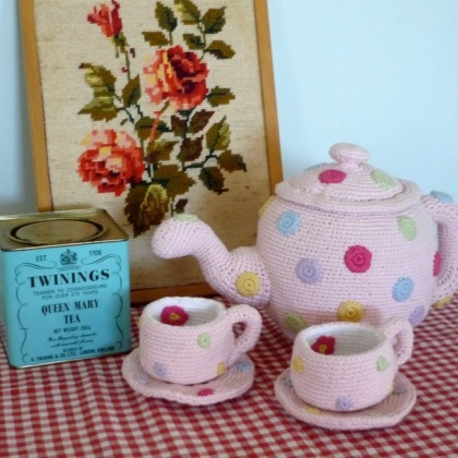 [lark teapot[2].jpg]