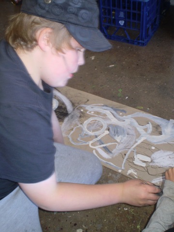 [art lesson June 2010 029[4].jpg]