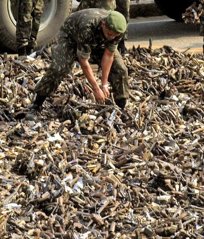 [armas[5].jpg]