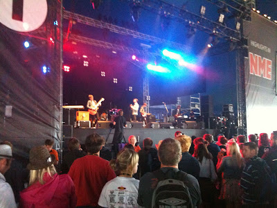 DAY 3 - Frankie And The Heartstrings