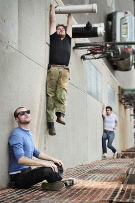 [forced perspective pictures 15[2].jpg]