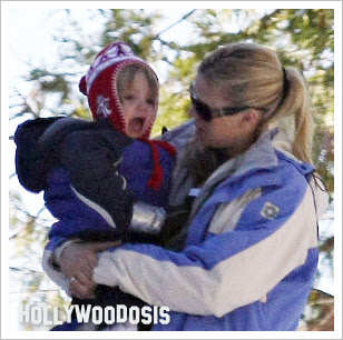Britney dolida de ver a nueva novia de Kevin paseando con sus hijos Britney dolida de ver a nueva novia de Kevin paseando con sus hijos