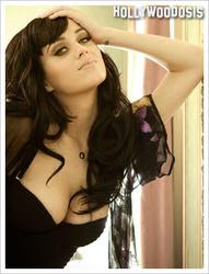  Hot: Katy Perry posa en sexy lenceria y sueña con bananas