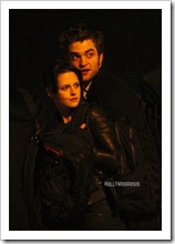  Fotos de Robert Pattinson y Kristen Stewart tomados de la mano en Paris