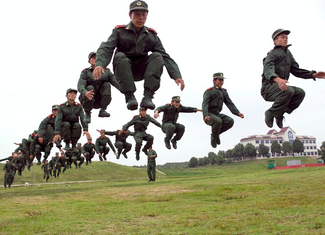 invisiblechinesebusmn8.jpg