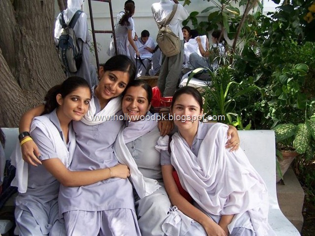 [pakistani school college girls. indian school college girls (18)[2].jpg]