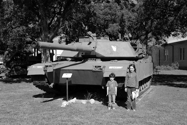 [military5[3].jpg]