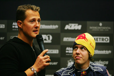 Михаэль Шумахер и Себастьян Феттель на гонке чемпионов 2008