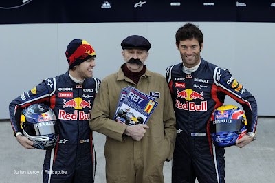 Себастьян Феттель и Марк Уэббер на презентации болида Red Bull RB7
