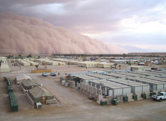 Sand Storm in Iraq: April 26, 2005
