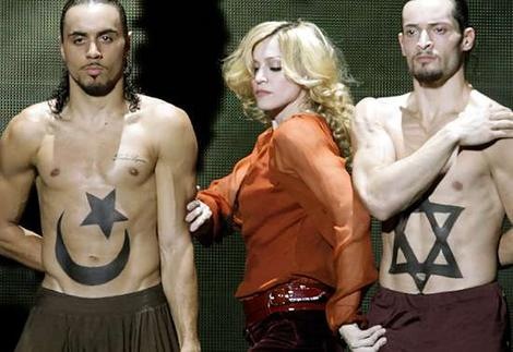 [madonna-jewish-star-of-david[2].jpg]