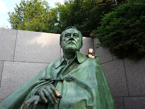 CM on FDR's shoulder