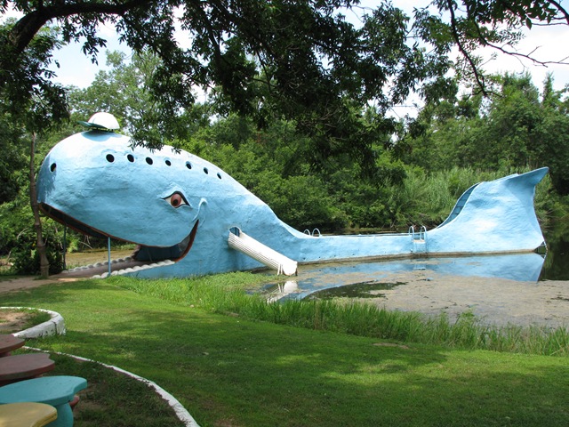 [61 Rte 66 Blue Whale Catoosa OK[2].jpg]