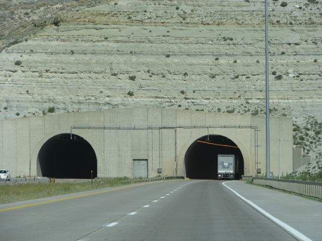[1516 I 80 Twin Tunnels at Green River WY[2].jpg]