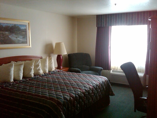 [2284a Our Room at Ramada Copper Queen Casino Ely NV[2].jpg]