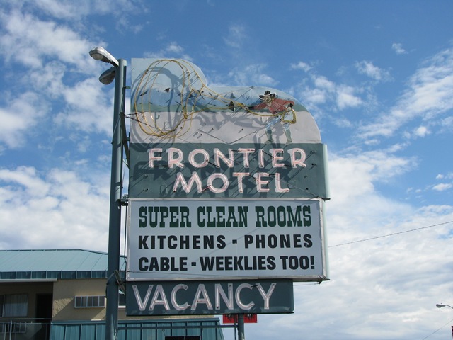 [2840 Lincoln Highway Frontier Motel Carson City NV[2].jpg]