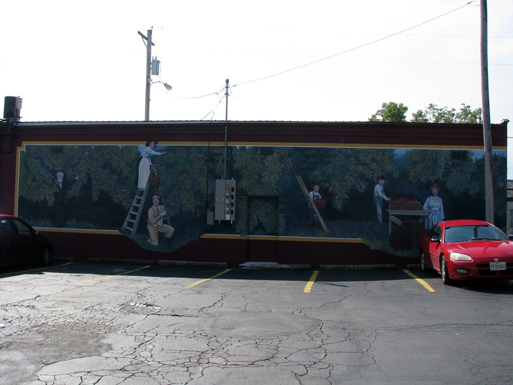 [6665 Cuba Route 66 Mural City Apple Picking mural MO[3].jpg]