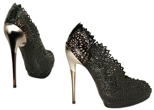 [salvatore-ferragamo-shoes[2].jpg]