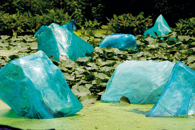 Dale Chihuly. Blue Polyvitro Crystals, 2008. Photo by Terry Rishel.