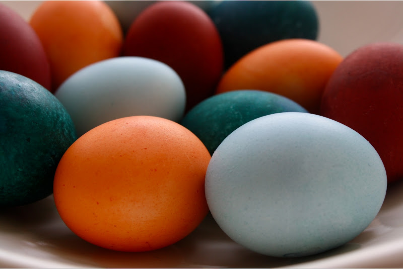Passover Eggs Dyed Naturally A Guest Post The Carnivore and the Vegetarian