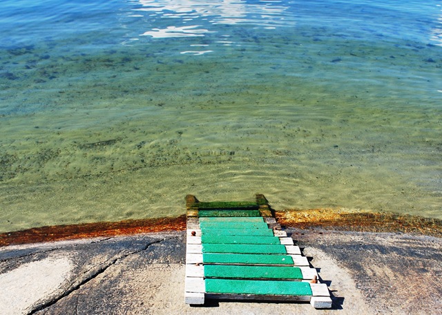 [Oslo Beach April 2010 Clear Water[3].jpg]