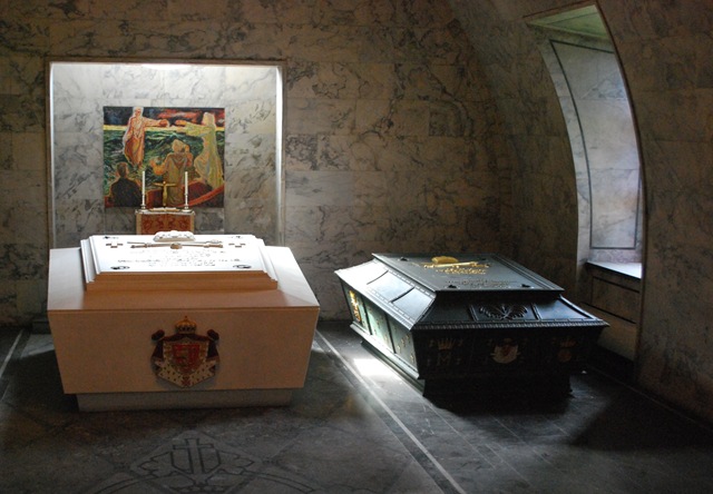 [B - OsloBG -Akershus Forttress and Castle - Kongelig gravsted[3].jpg]