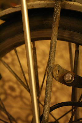 Corrosion sur support de porte bagages IMG_8220