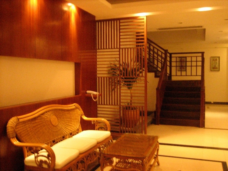 [IMG_98844.jpg]