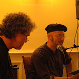 Bernd Vollbach und Norman Liebold: "Krimi get the Blues", Premiere von Norman Liebolds "Krimifrass" im Bio-Restaurant "Zur Glocke", Hennef, am 11.10.2008. Photo: Meike Göber.