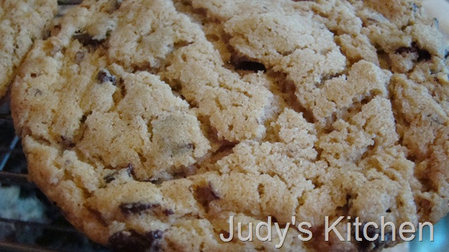 [triple almond cookies (11)[5].jpg]