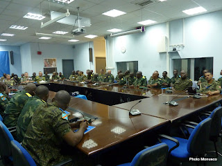  – En avant plan les officiers des FARDC ensemble avec quelques membres des forces Onusiennes dans la salle de conférence au quartier générale de la Monusco. Photo Monusco