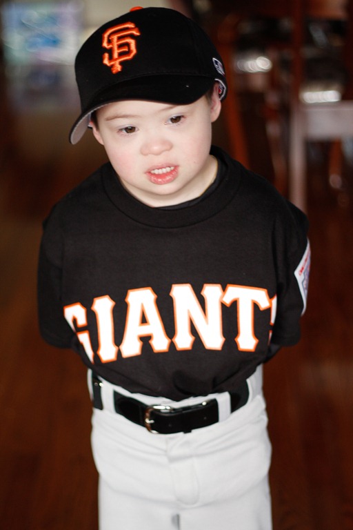 [20110312 Cody TBall (1 of 5)[6].jpg]