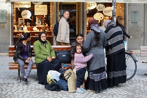 http://lh5.ggpht.com/_zopZRgsj7jM/Suq3r3H_4JI/AAAAAAAABmU/8zwV5KtCeJ8/lausanne%20mendiants%20rom%5B2%5D.jpg