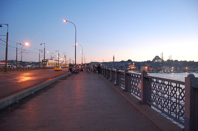[Turkia 2009 - Estambul  -Puente Galata     546[2].jpg]
