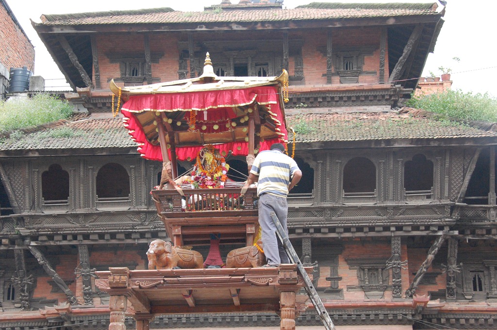 [Nepal 2010 -Kathmandu, Durbar Square ,- 22 de septiembre   12[3].jpg]