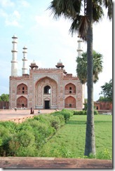 India 2010 - Agra -Sikandra, mausoleo de Akbar , 17 de septiembre   15