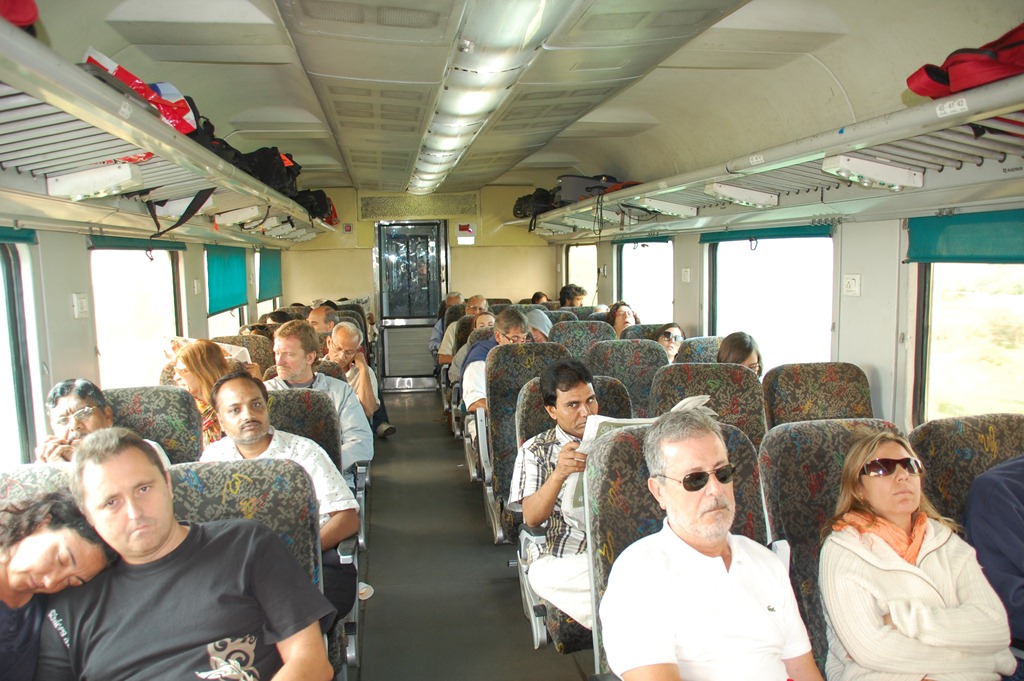[India 2010 -Tren Agra-Jhansi, 18 de septiembre   26[6].jpg]