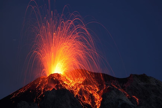 [Volcanoes (2)[3].jpg]