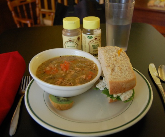[Anicelunch4.jpg]