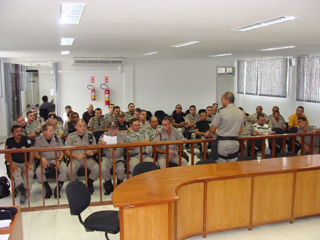 [Cia de Policia (8)[2].jpg]