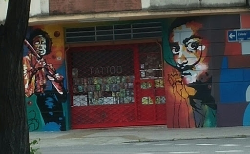 Dalí Y Jimi Hendrix