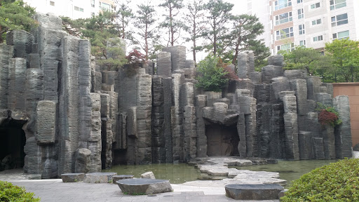 Waterfall Artifact in Xi